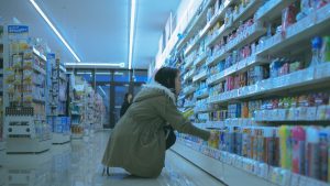 Tips for Using Pharmacy and Grocery Rewards Programs to Save More in the U.S.